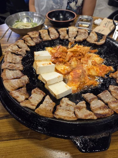 무쇠김치삼겹살 마린시티점