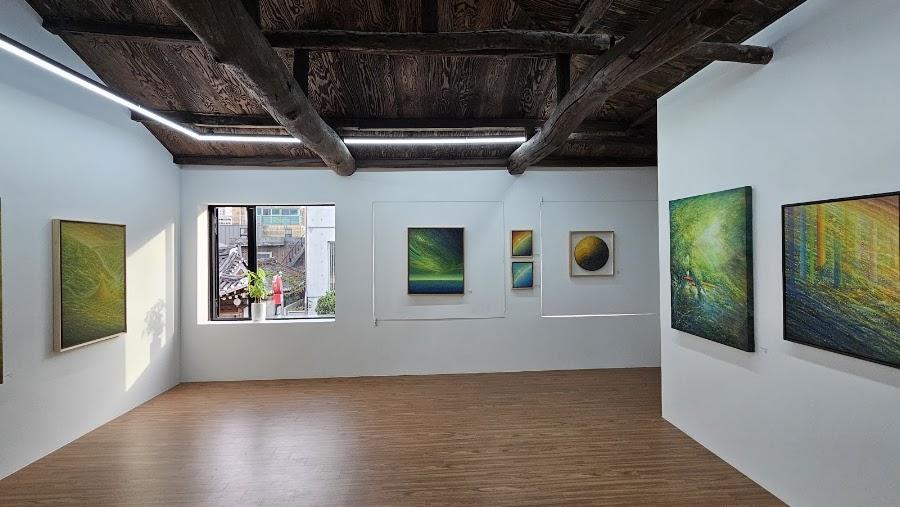Mi & Gallery
