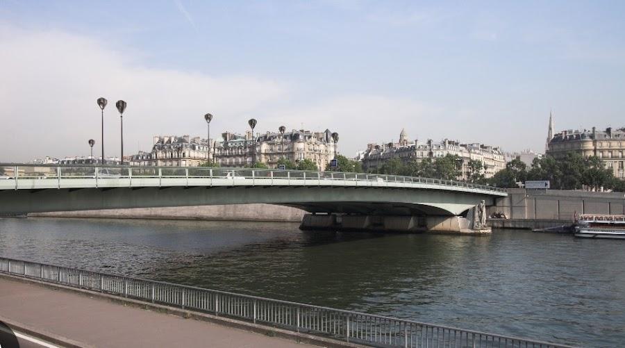 Alma bridge