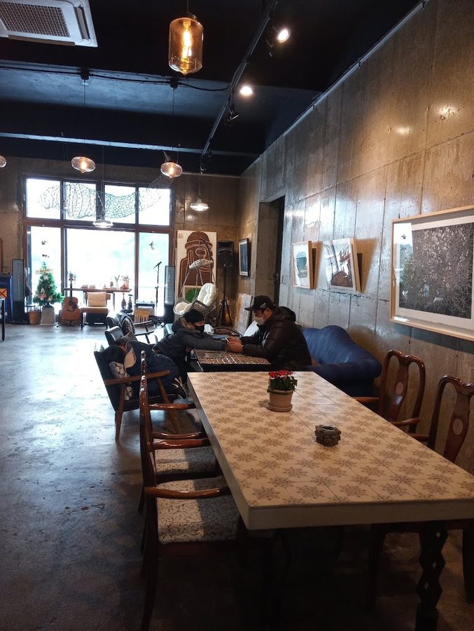 Gallery Ini & Cafe