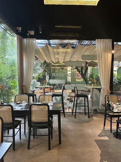 Déglacer - Modern Riverside Bistro