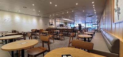 Starbucks Dongsung-gil Entrance