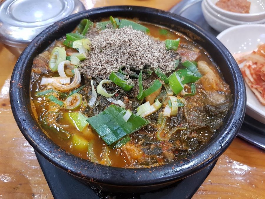 Jomaru Pig Bone Soup Sinsa Branch
