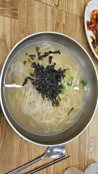 Yangpyeong Kalguksu