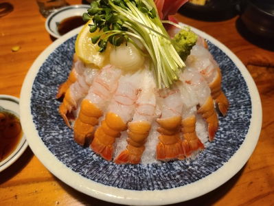 ヒョンイザカヤ