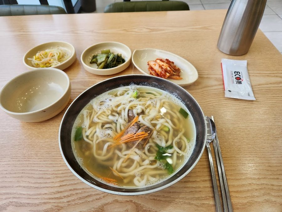 Monyeo Kalguksu Patjuk