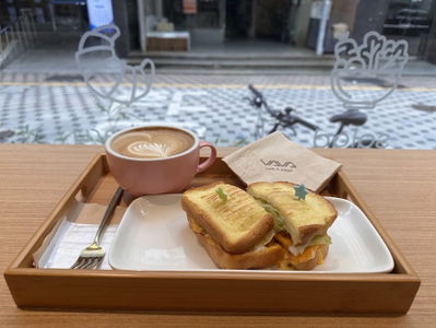 Vava Cafe & Salad