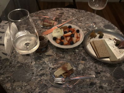 奶油球餐酒館