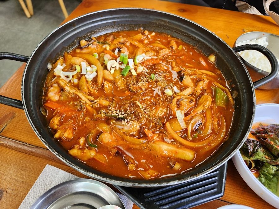 Myeongye Haemul Japtang