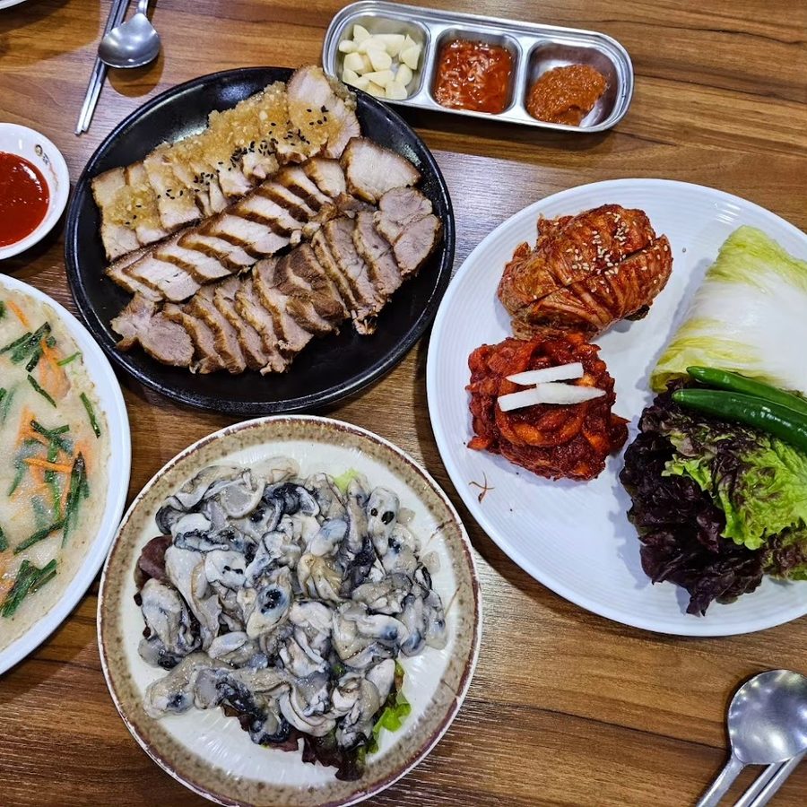 Hanyang Garlic Bossam