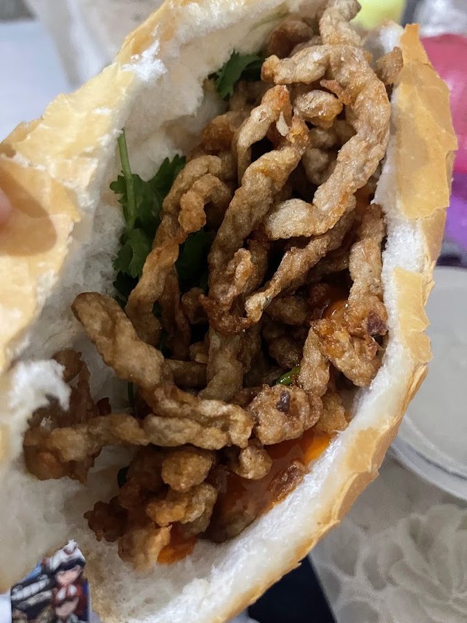 Bánh mì Chả cá nóng Bùi Thị Xuân