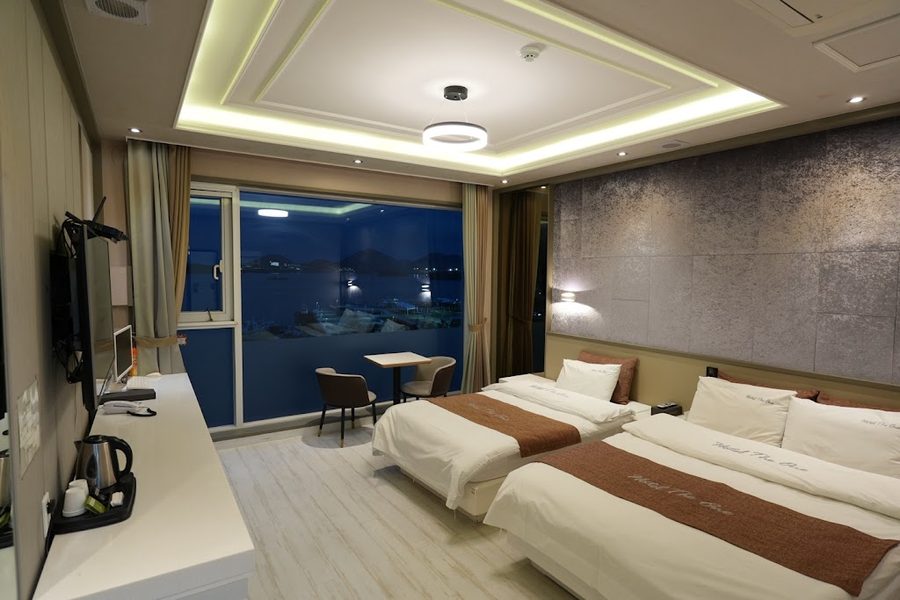 Hotel The One