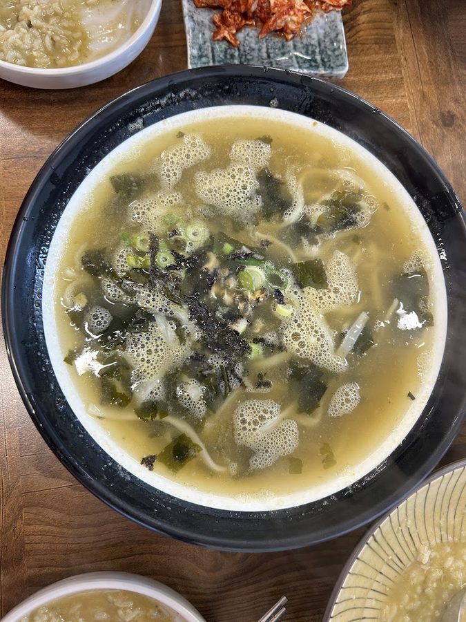 雄伊家濟州海螺刀削麵 機場本店