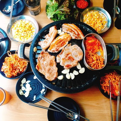 Kkotdwaeji Muhan Samgyeop Kyung Hee University Branch