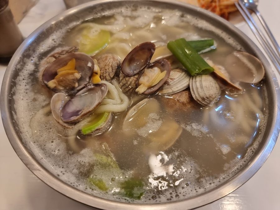 Saenggakboda Masinneun Jip