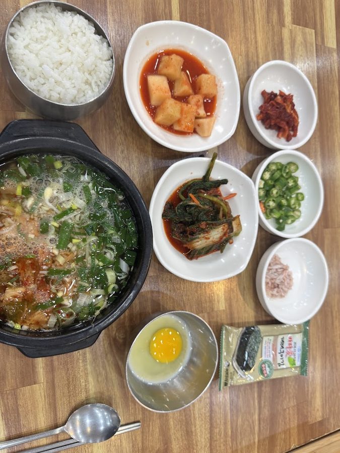Pungjeon Kongnamul Gukbap