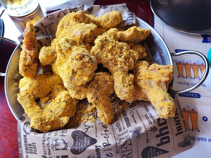BHC Chicken Daehakro Main Branch