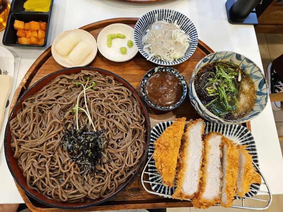 白小町 蘆原中央店