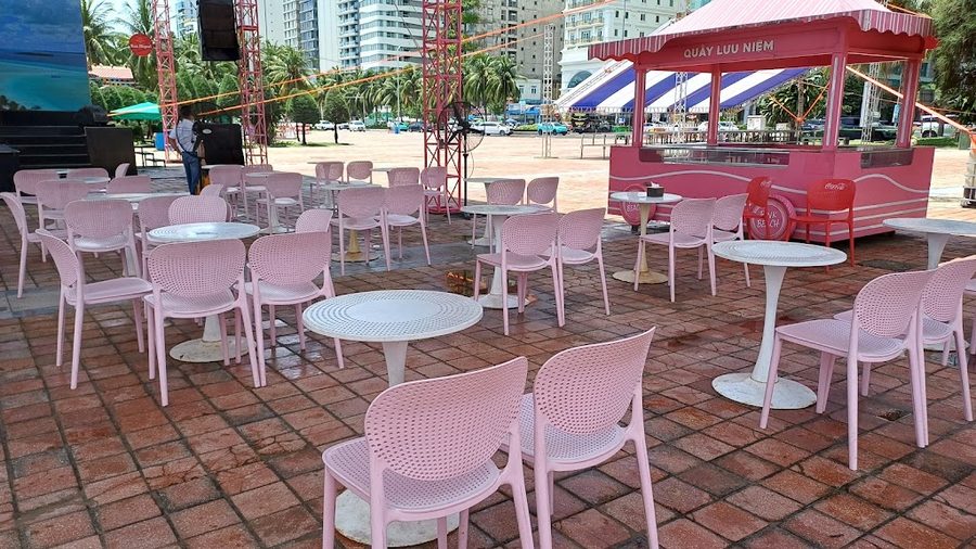 pink beach