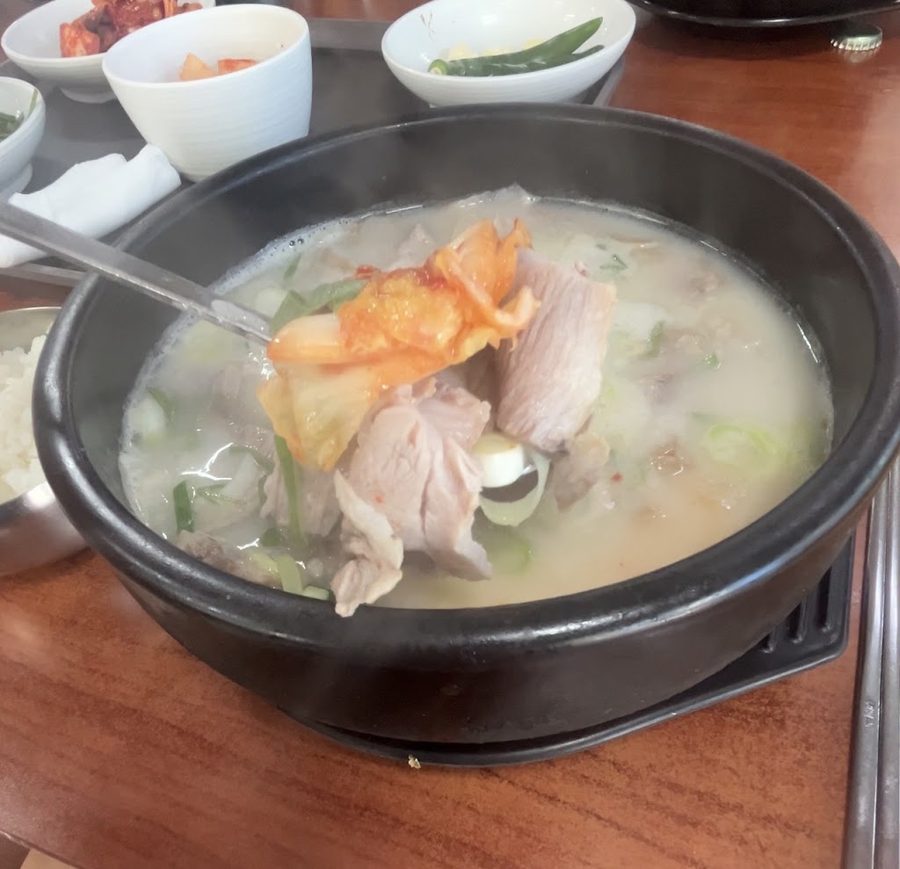 24 Hour Busan Wang Dwaeji Gukbap