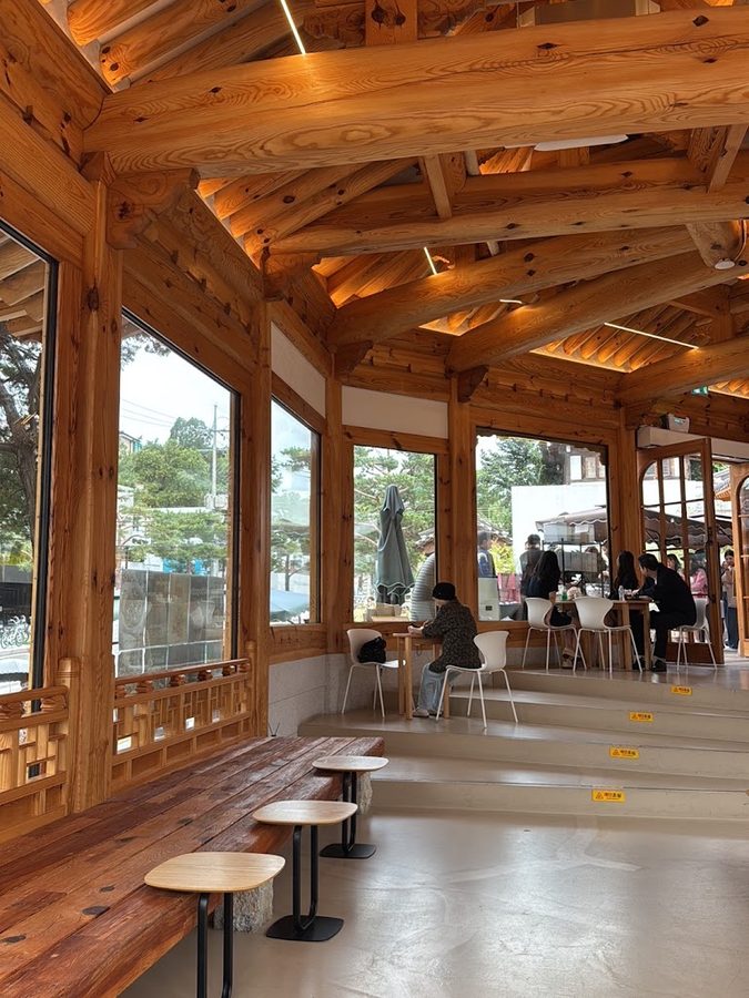 Greenmile Coffee Bukchon