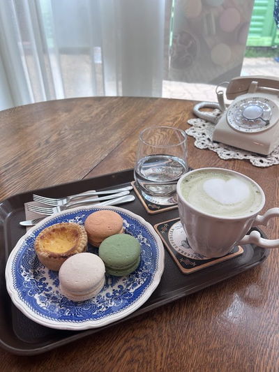 May Rose Macaron
