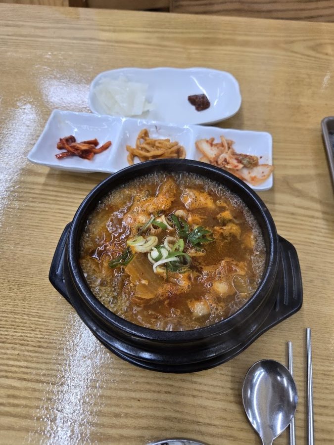 오모리찌개생바지락칼국수