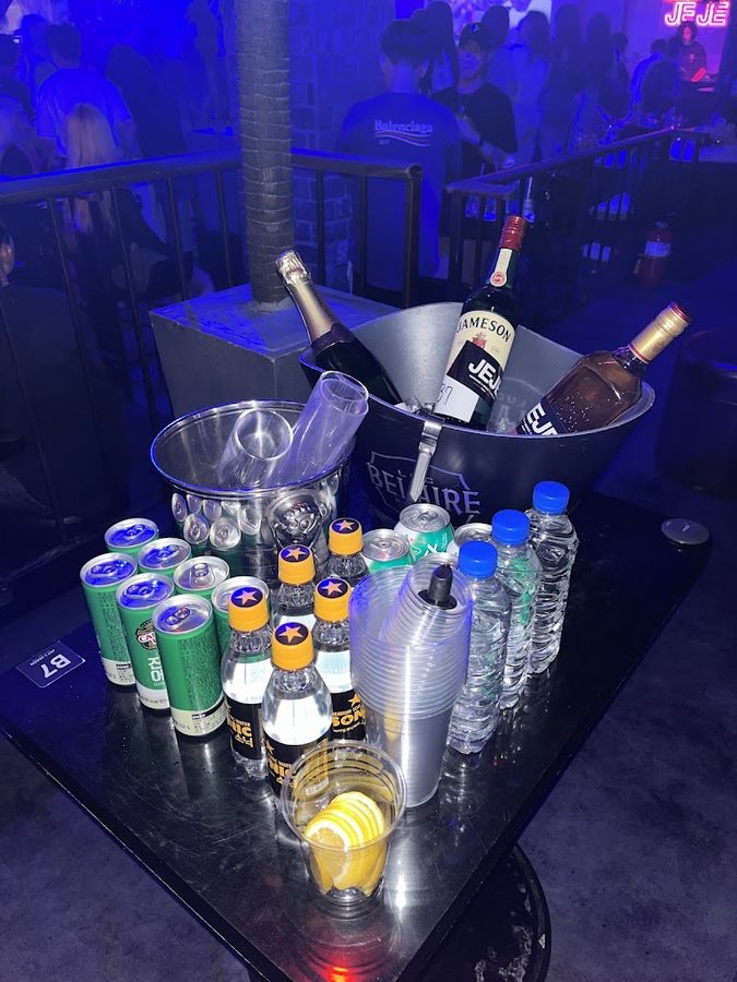 JEJE LOUNGE