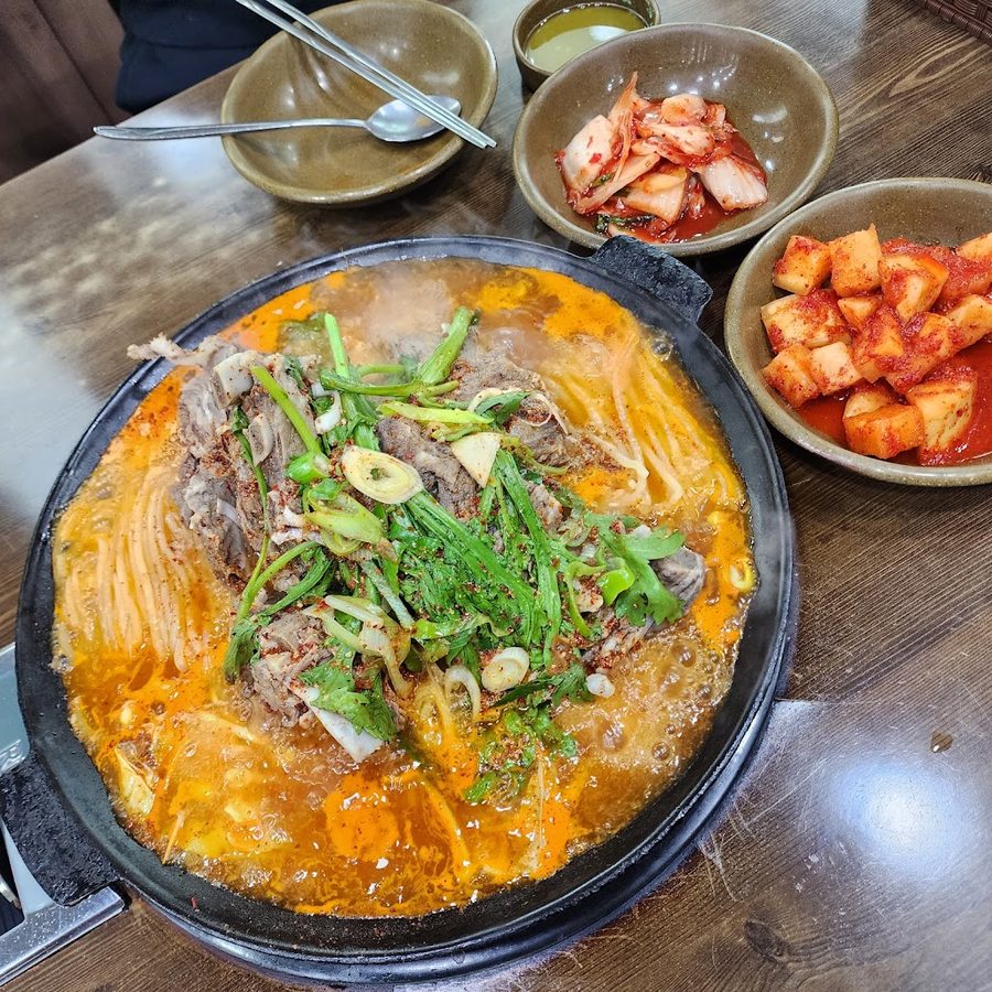 Sotttukkeong Gamjatang