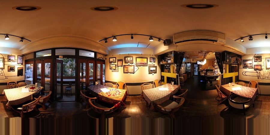 Tommy's Bar