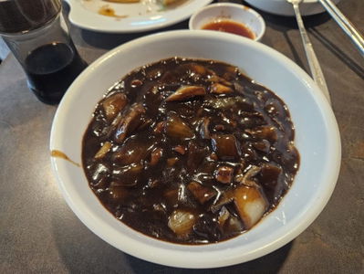 Sinnanhyang Kkul Jjajang