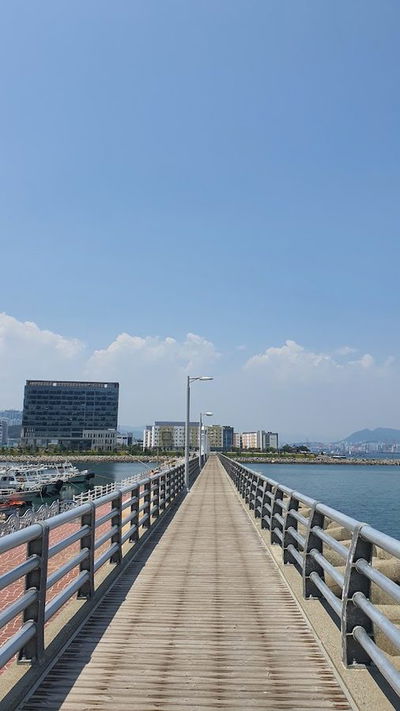 하리항 방파제