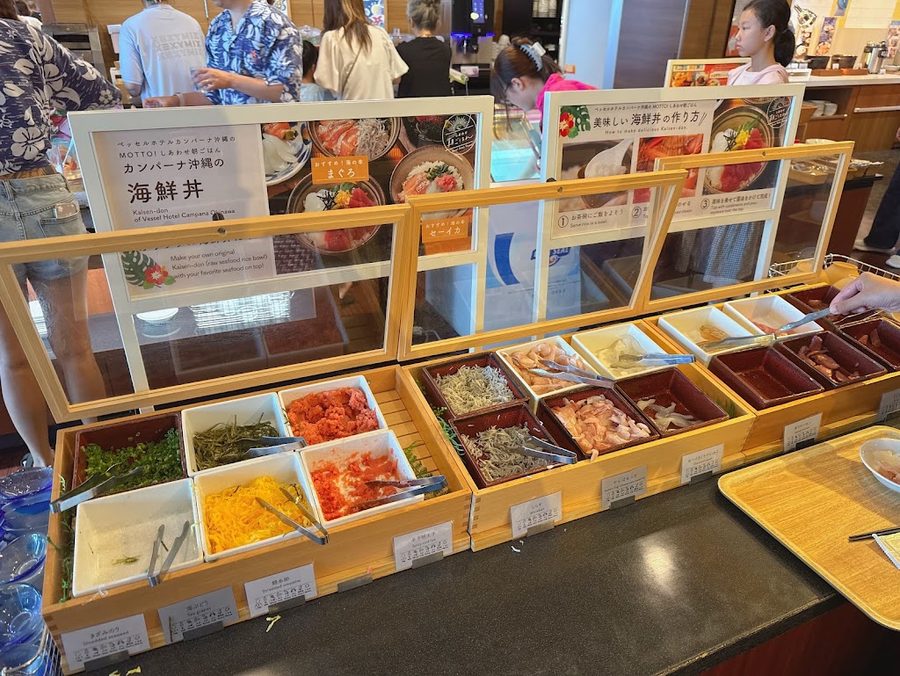 Vessel Hotel Campana Okinawa Breakfast Lounge