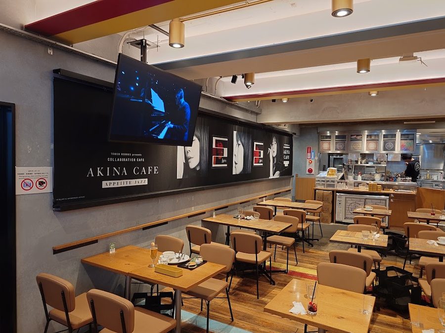 Tower Records Café Omotesandō