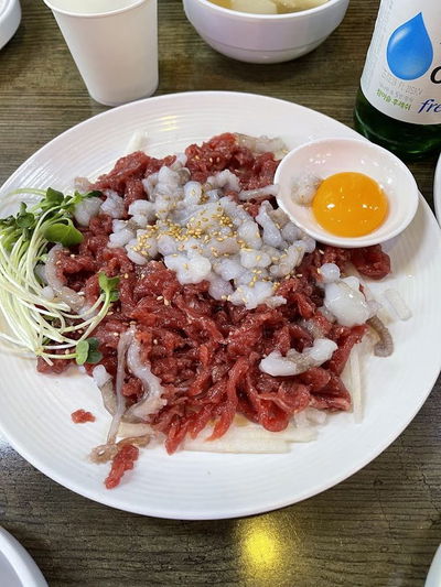 牛家 生牛肉 烤肉