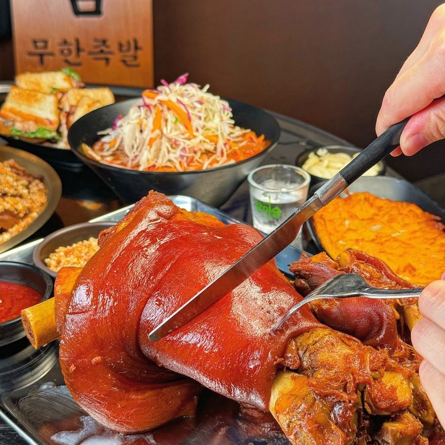 Charcoal-Grilled Unlimited Jokbal