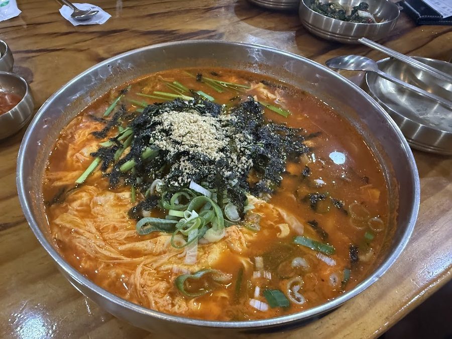 Donghae Makguksu Toegye-dong Main Branch