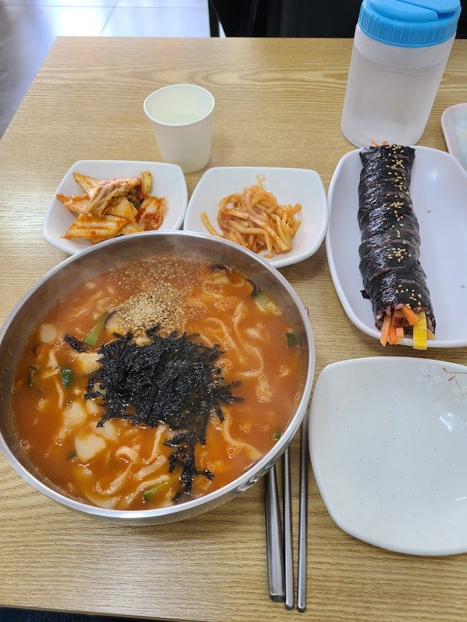 Gyodong Myeong Kalguksu