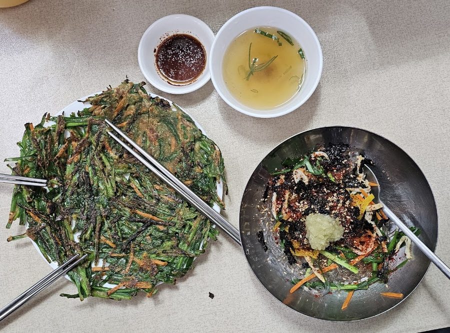 Seomyeon Market Paran Jip Kalguksu