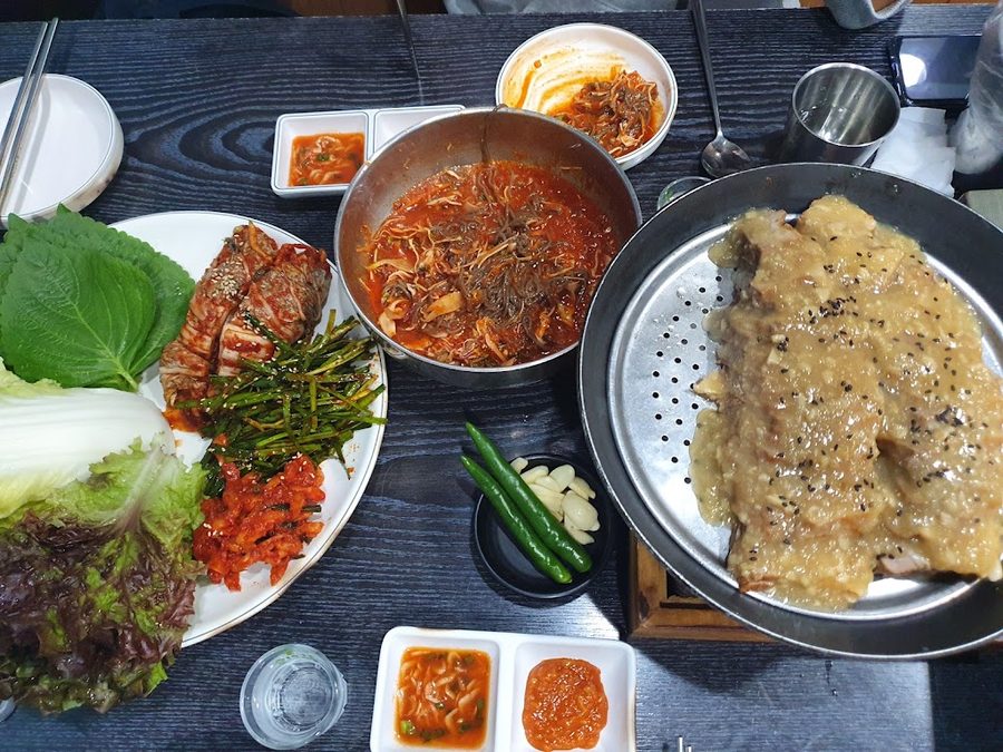 Sangdo Goryeo Wang Jokbal Bossam Gamjatang
