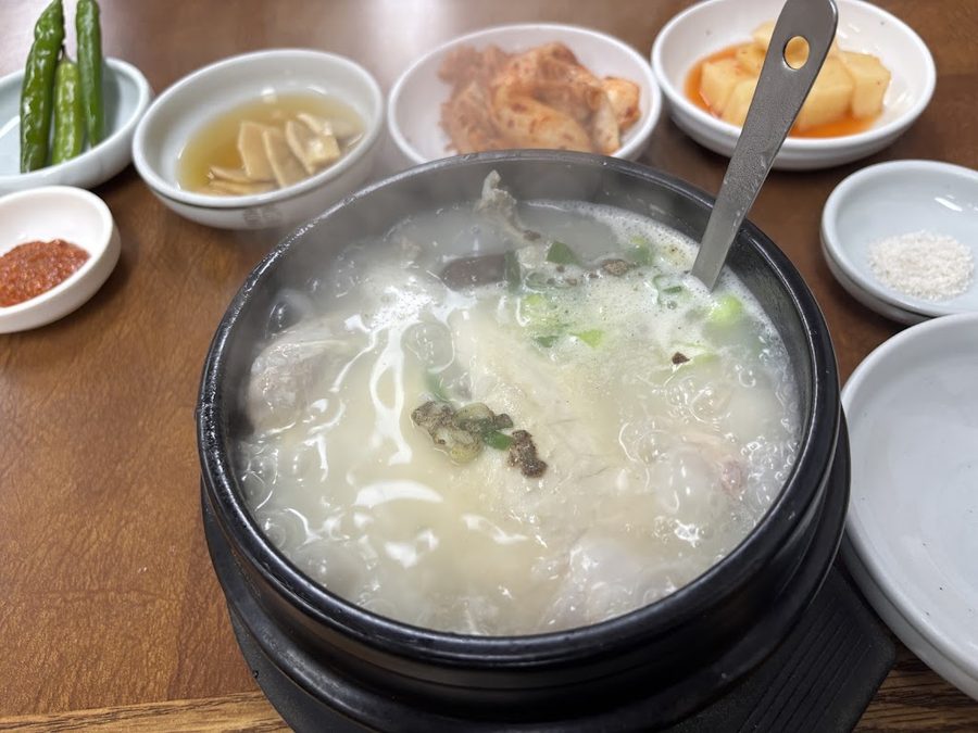 The sun and the moon Samgyetang