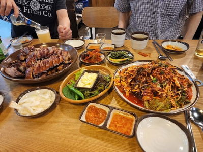 Samdae Jokbal