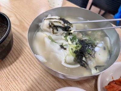 Myeongdong Kalguksu