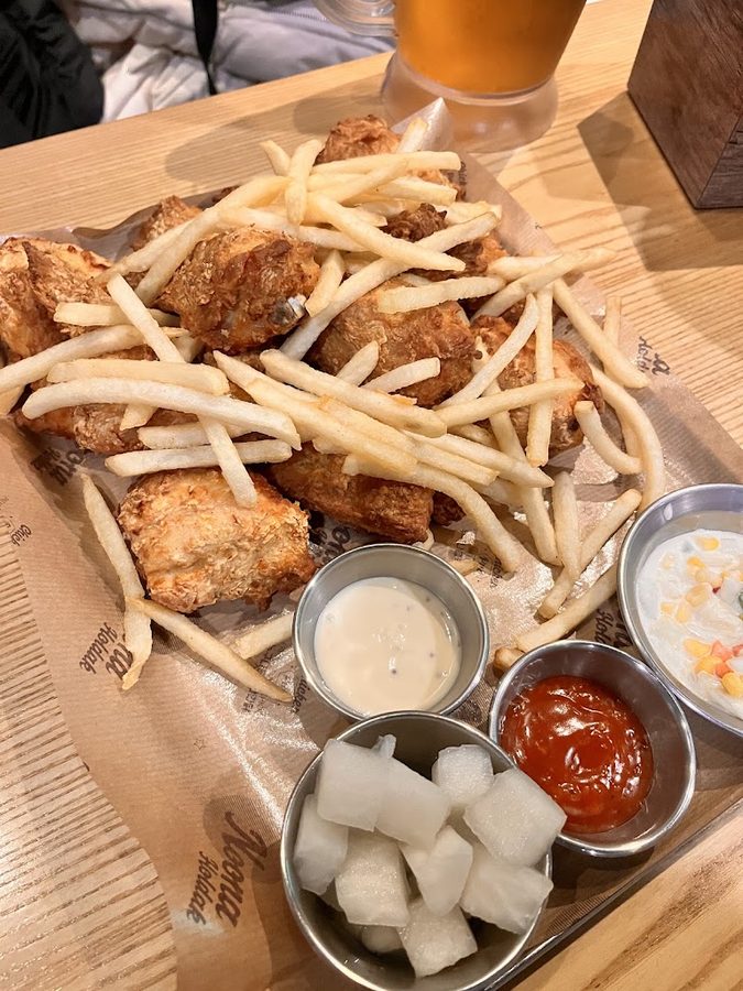 Nuguna Holttak Banhan Dak Eunpyeong Sinsa Branch