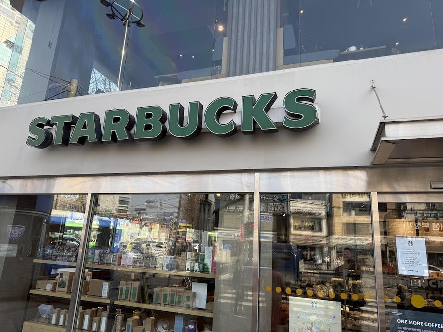 Starbucks Yeonsinnae Station Intersection