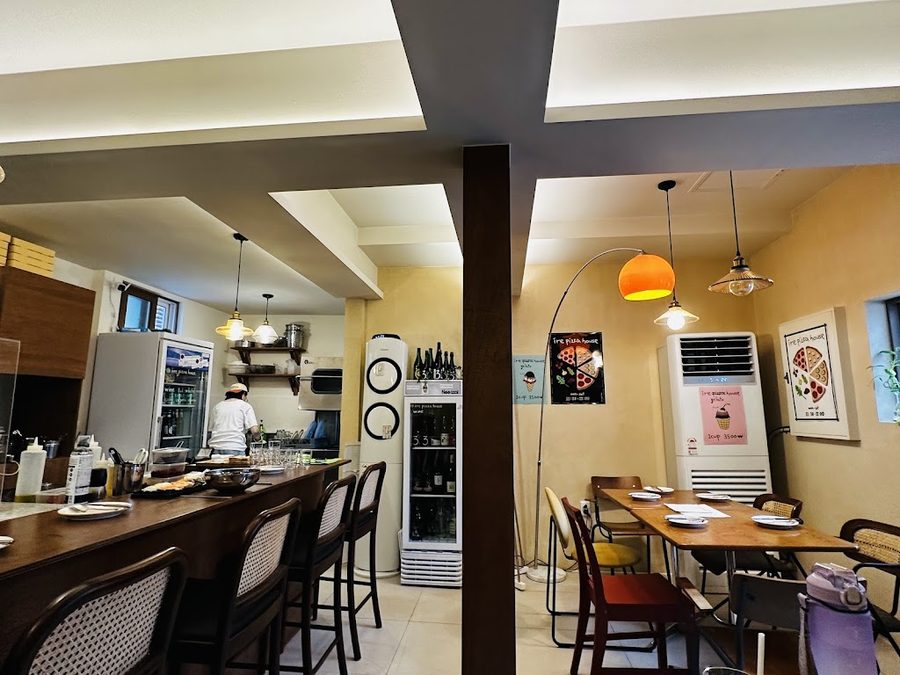 Ire Pizza House