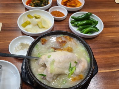 李宇哲 韓方鍋巴蔘雞湯 華明店
