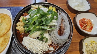 Dakui Dori Main Branch
