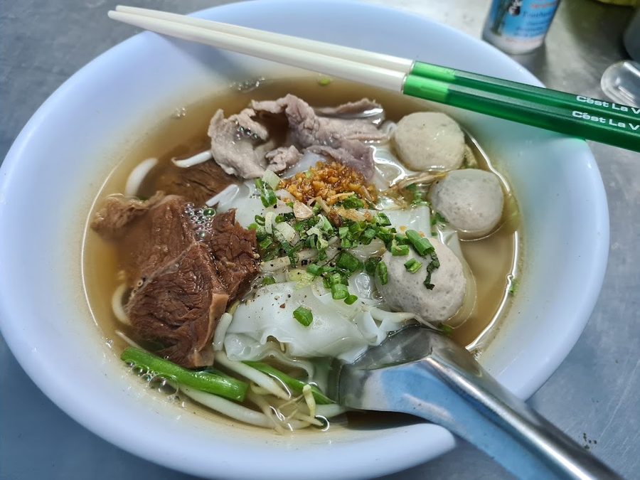 Sukhumvit Soi 19 Noodle Shop