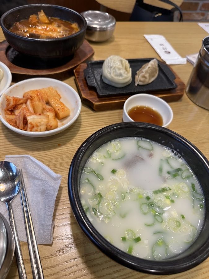 Hanchon Seolleongtang Gunja Branch